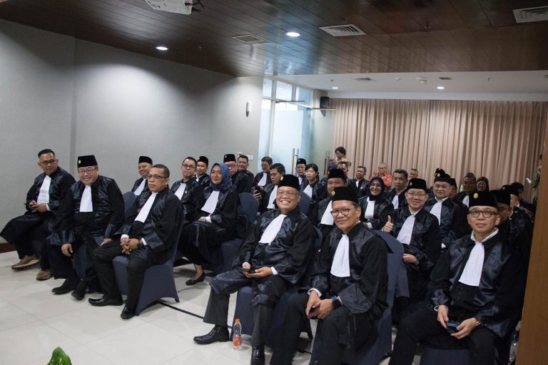 Upacara Pelantikan Advokat PERADI UTAMA